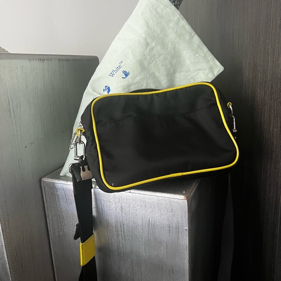 OFF WHITE VIRGIL “utility messenger” SAKS exclusive - Picture 2 of 5